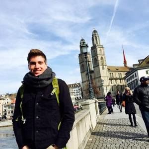 Meet your Posher, Mitchell